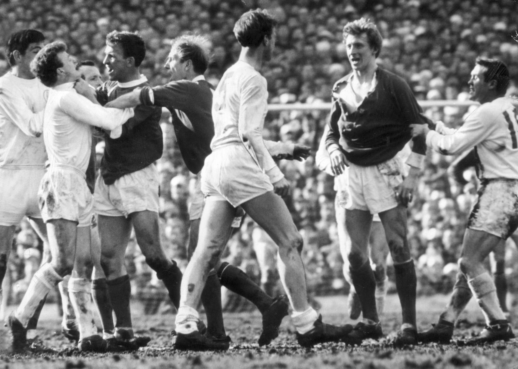leeds vs united fa cup 1965.jpg